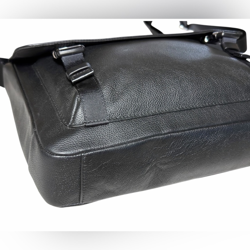 Michael Kors Greyson Black Leather Messenger Bag Crossbody Laptop Work Medium - Picture 16 of 16